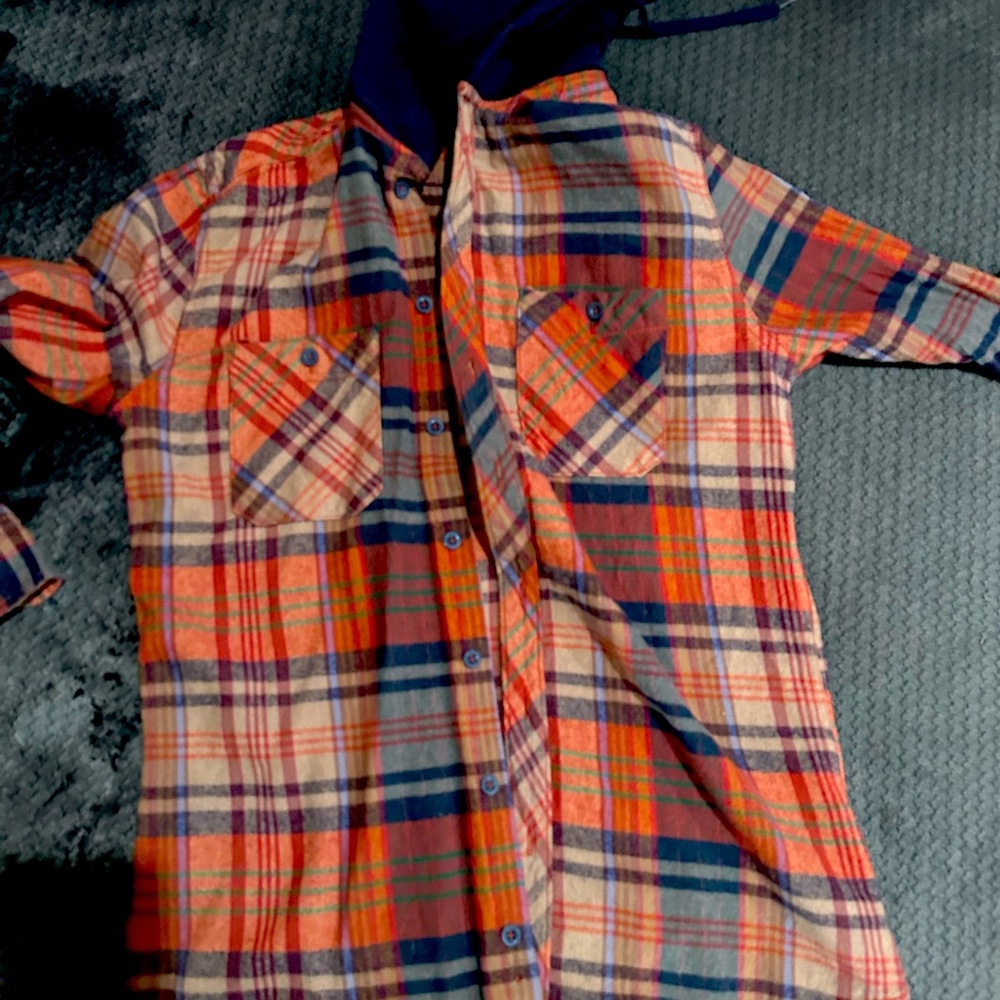 Hooded warm shirt